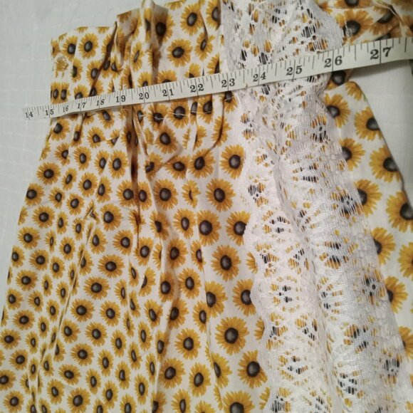 Chic asymmetrical handmade tank top and tournesol matching skirt - Picture 10 of 13